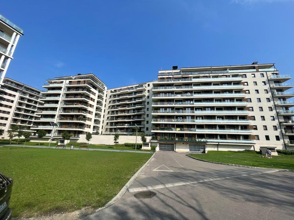 N.Cristian Apartment Будапеща Екстериор снимка