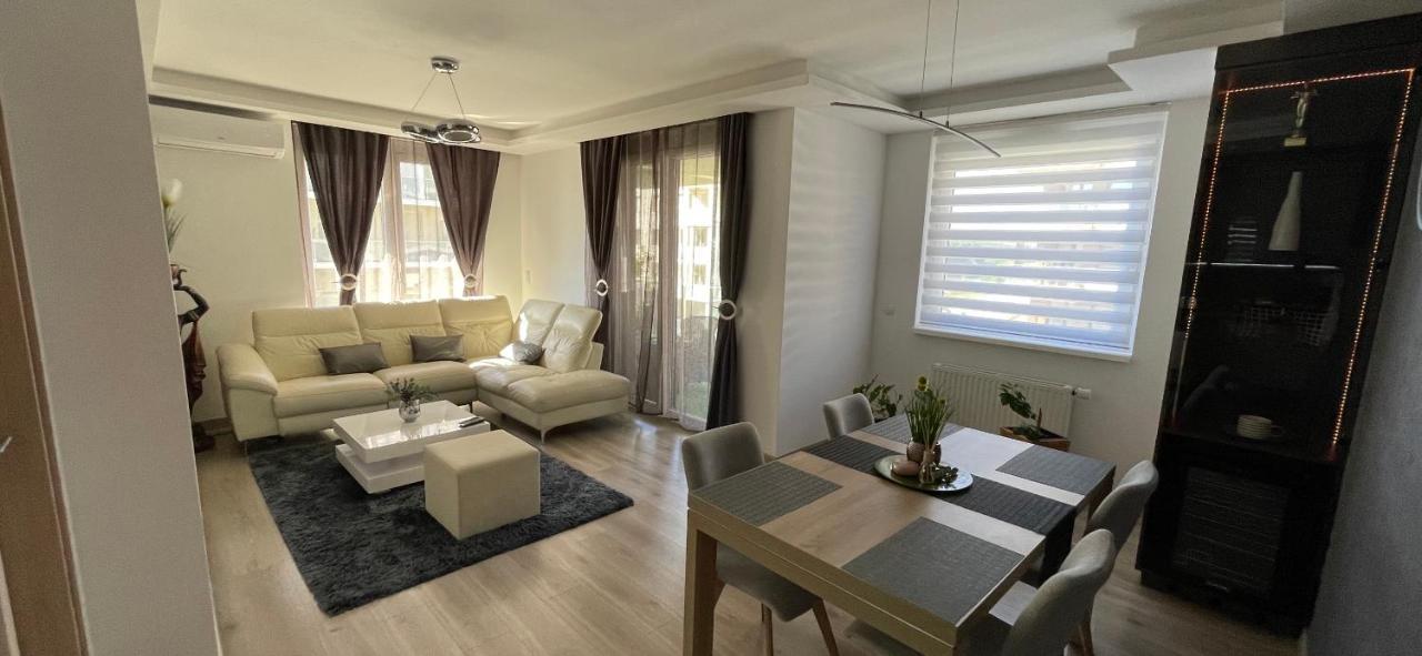 N.Cristian Apartment Будапеща Екстериор снимка