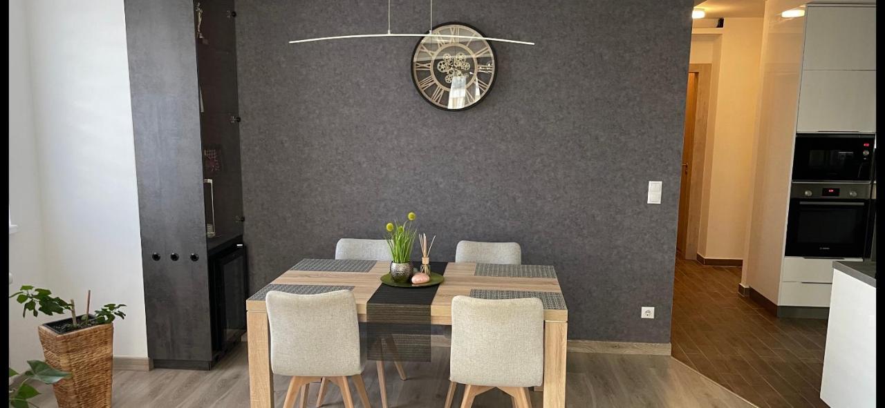 N.Cristian Apartment Будапеща Екстериор снимка