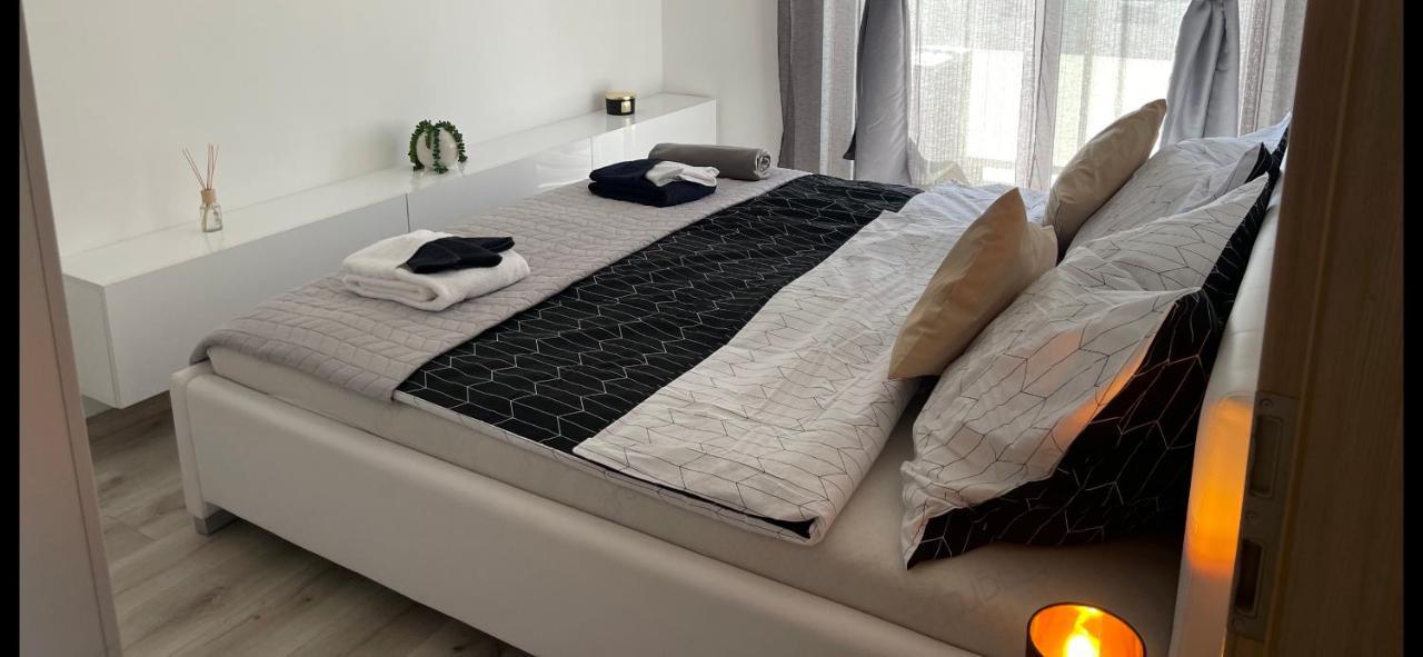 N.Cristian Apartment Будапеща Екстериор снимка