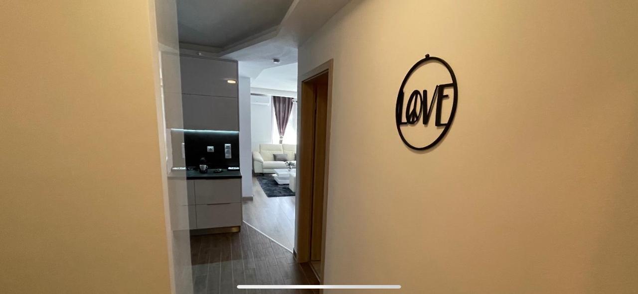 N.Cristian Apartment Будапеща Екстериор снимка
